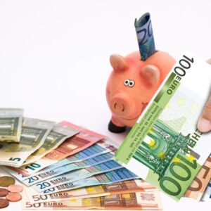 Lesson 07 -  HOW MUCH DOES IT COST ?